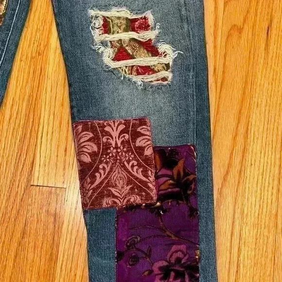 Free People Lux Embellished & Patch Boyfriend Jeans - Size 25 - Picture 8 of 16